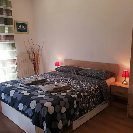 Apartment Ema *